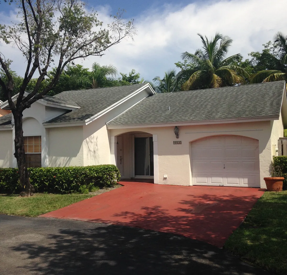 2 bed, 1278 sqft, $3,300 — Photo 1