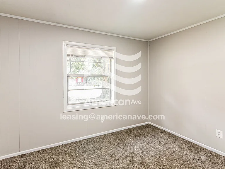 896733_009_bedroom_9.jpg