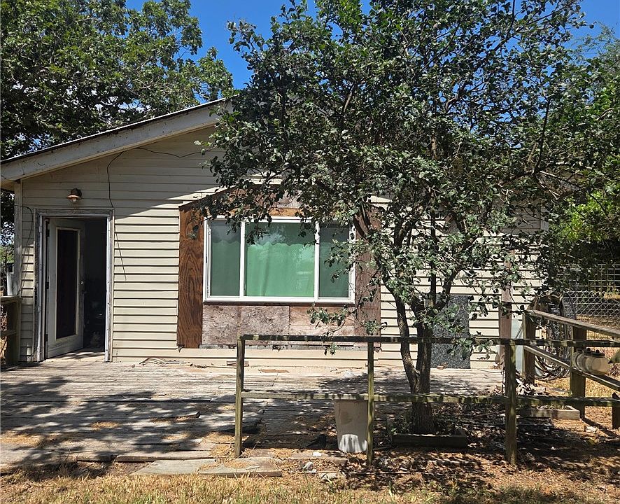 1st image of 24853 Lakeview Dr