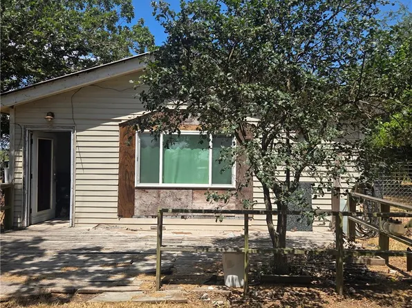 24853 Lakeview Dr, Mathis, TX 78368
