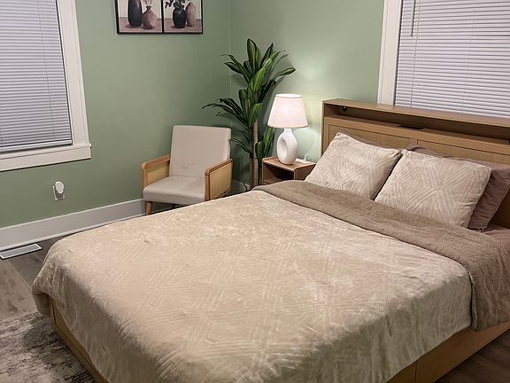 4th image of 38 Highland St #4
