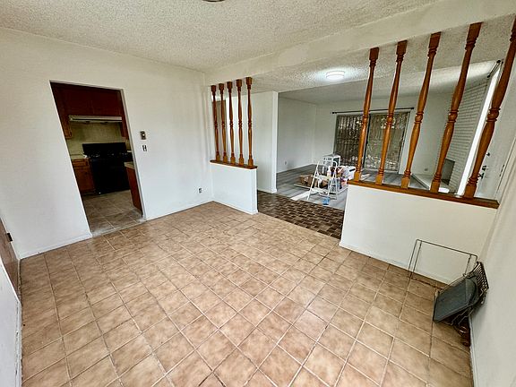 3rd image of 201 S Olive Ave APT A