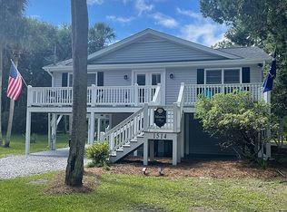 1514 Dorothy St, Edisto Island, SC 29438