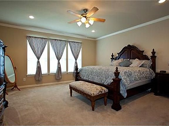 3rd image of 4048 Penny Royal Dr