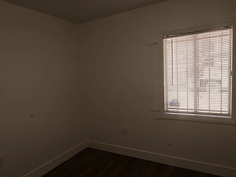 1007 C St #1 — Photo 19