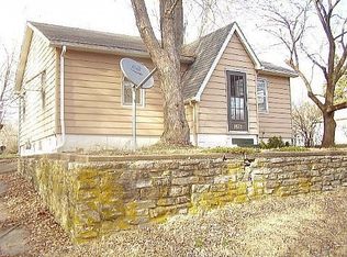 1621 Avenue C, Fort Madison, IA 52627