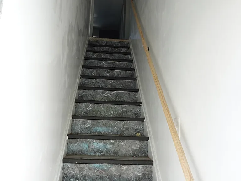 472 Michigan Ave #2 — Photo 5