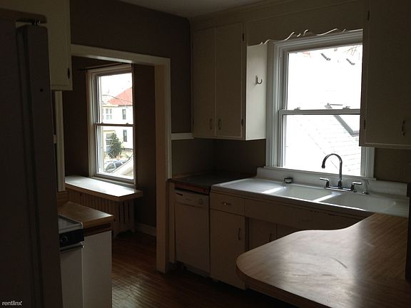 4th image of 3433 Bryant Ave S APT 3