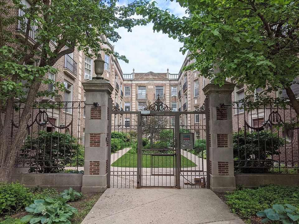 1st image of 905 Elmwood Ave #2