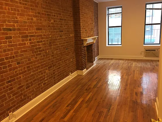 Rented by Metropolis Real Estate of Manhattan | media 6