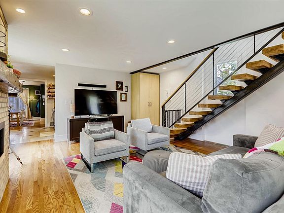 5th image of 1354 N Tamarac St