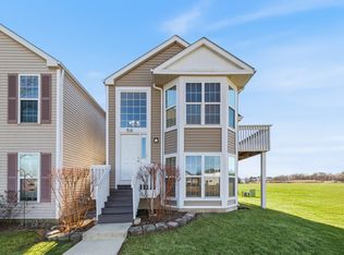 715 Four Seasons Blvd, Aurora, IL 60504