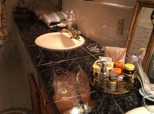 2502 W Plainview St, Hope, AR 71801