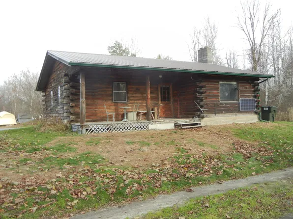 8 Garrand Rd, Mooers, NY 12958