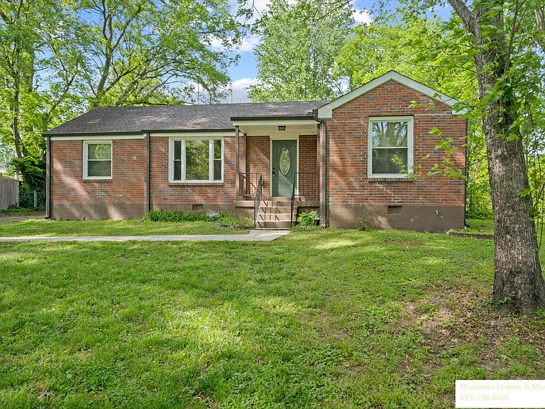 1235 Berwick Trl — Photo 32
