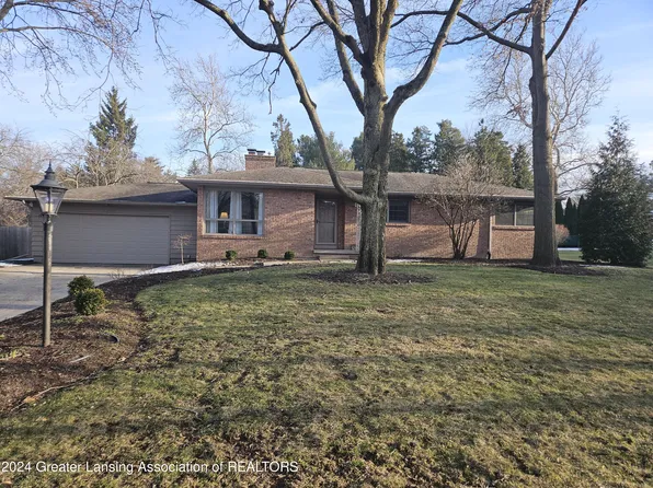 2343 Huron Hill Dr, Okemos, MI 48864