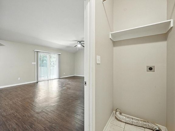 5th image of 3404 Brookstone Dr