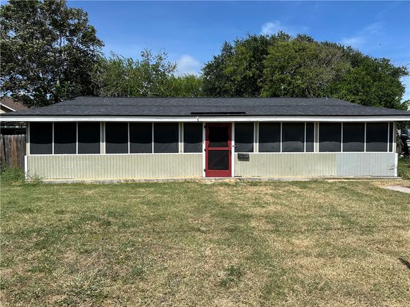 404 Bayview Blvd