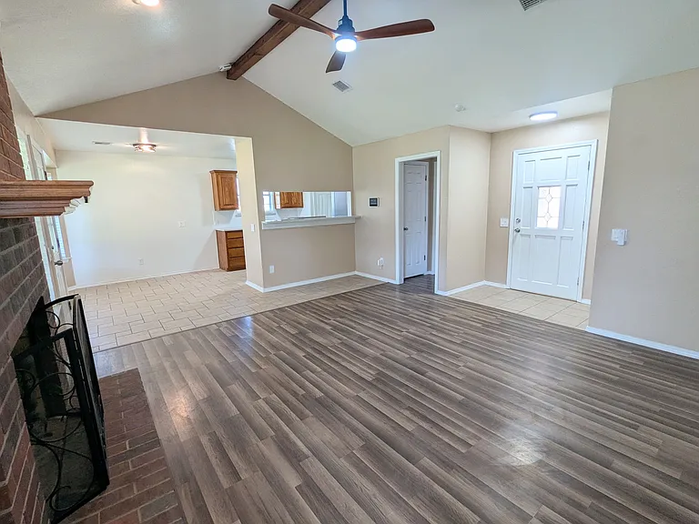 2708 Forrest Cir — Photo 4