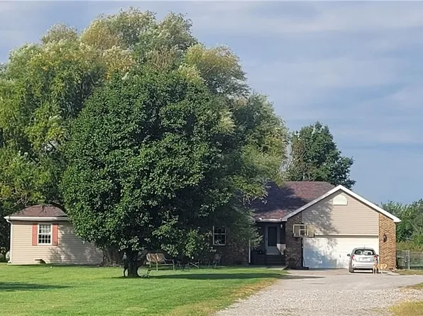2360 SW 10th St, Columbus, KS 66725