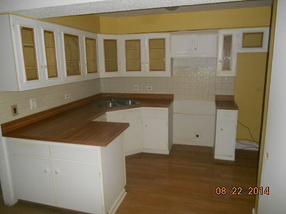 4th image of 6732 W 64th Pl #1B