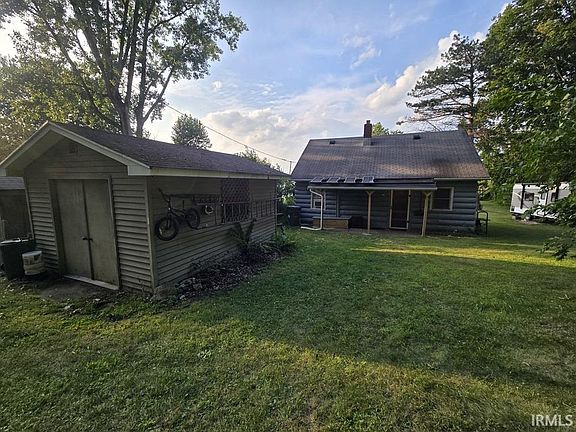 2nd image of 1499 S Lakeshore Dr