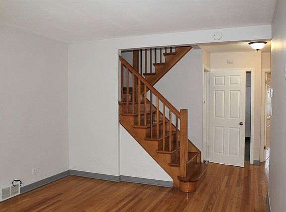 5th image of 6745 S Karlov Ave