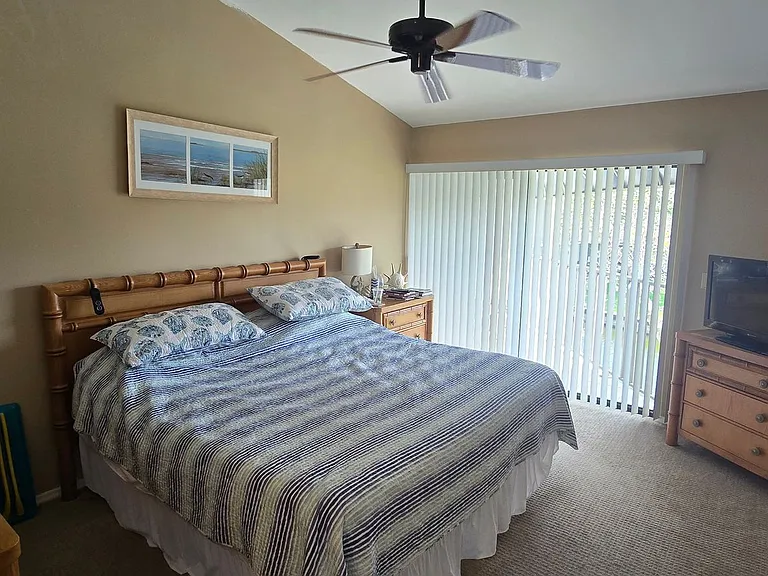 9598 Halyards Ct #24 — Photo 6