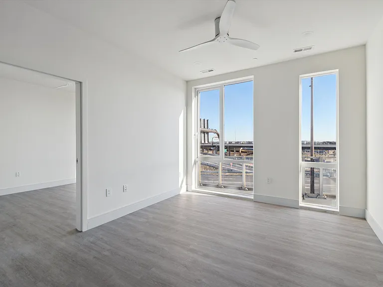 1221 E Fletcher St #310A — Photo 25