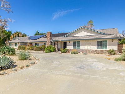 3851 Paula Ln, Lancaster, CA, 93535