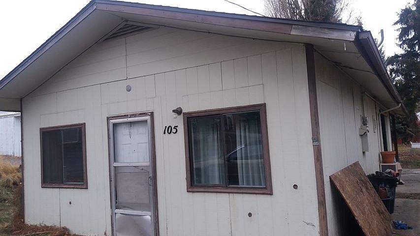 1st image of 105 E Woodworth St