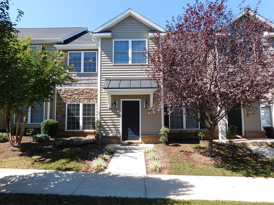 1st image of 516 Capstone Dr #1