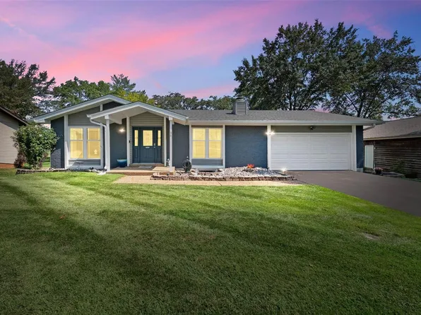 36 Picardy Dr, Lake Saint Louis, MO 63367