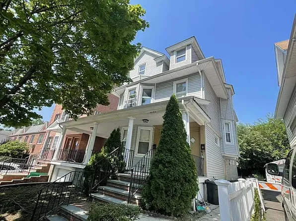 3630 170th St, Flushing, NY 11358