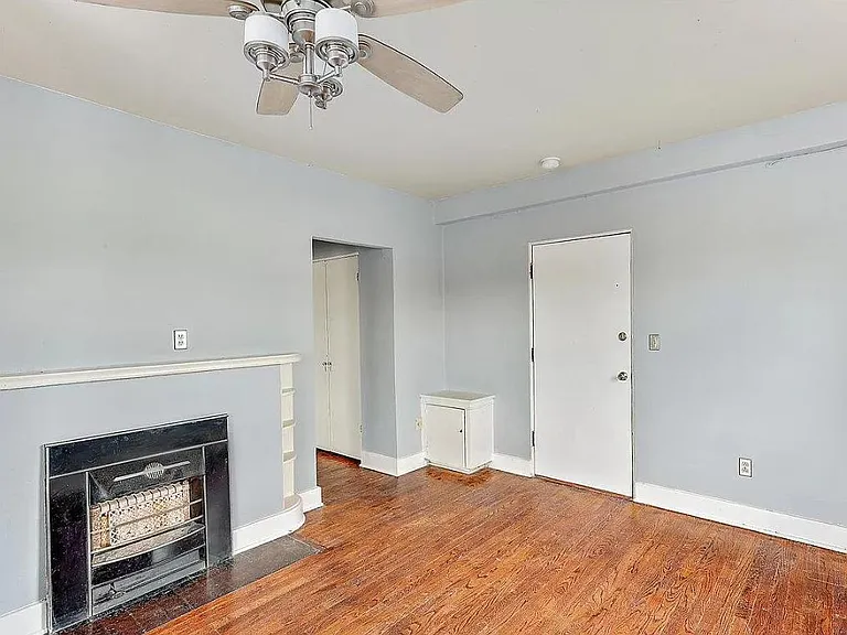 721 N State St — Photo 13
