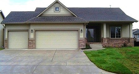 1st image of 826 W Threewood Ct