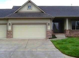 826 W Threewood Ct, Andover, KS 67002