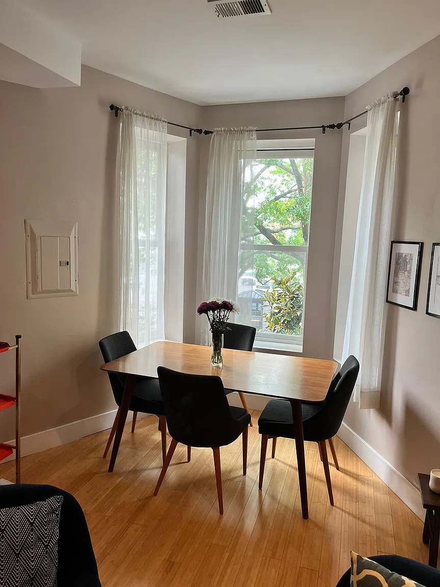 1221 Harvard St NW #201 photo 1