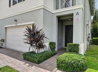 1950 Juno Landing Ln, North Palm Beach, FL 33408