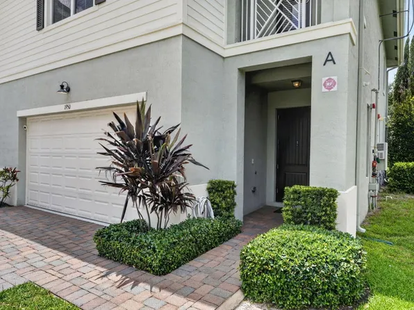 1950 Juno Landing Ln, North Palm Beach, FL