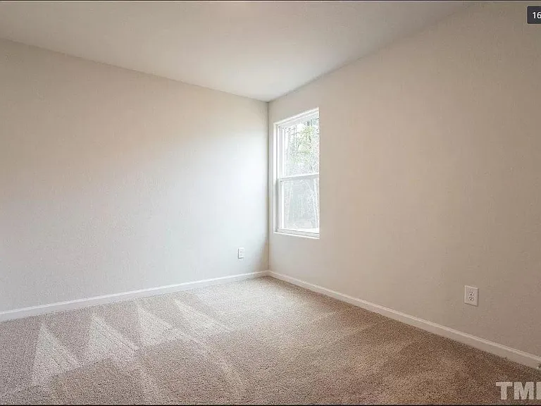 335 Windbreak Ln — Photo 10