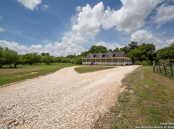 3rd image of 8787 Cagnon Rd