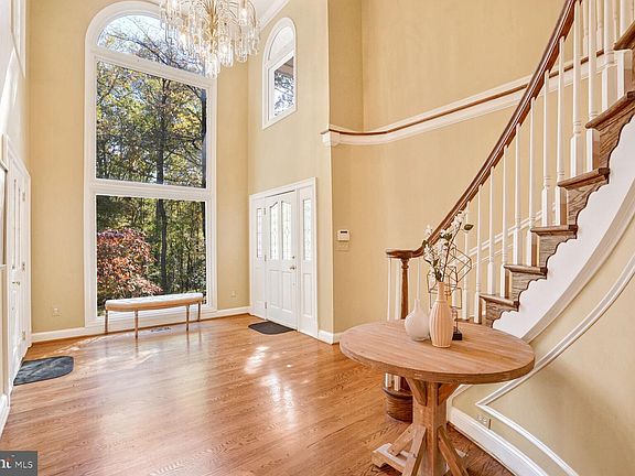 3rd image of 2904 Brians Hill Ln