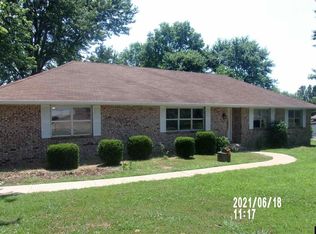 205 N Cardinal Dr, Mountain Home, AR 72653
