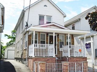 13439 225th St, Springfield Gardens, NY 11413