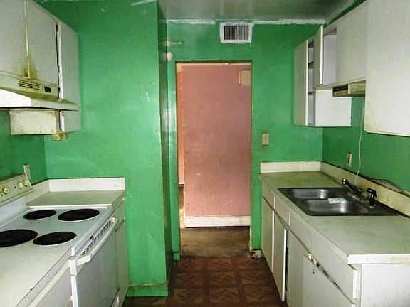 3rd image of 1506 Heather Ave