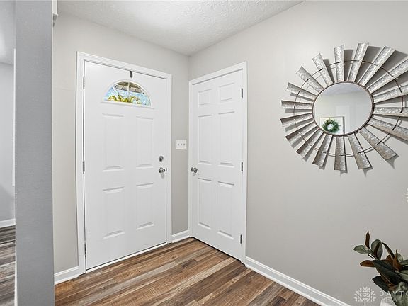 5th image of 1089 Jefferson Dr