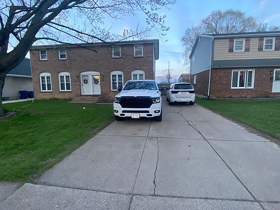 3rd image of 72 E Summerset Ln