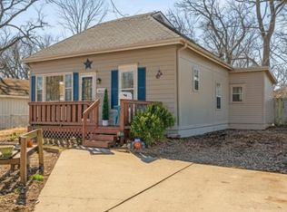 425 Indiana St, Lawrence, KS 66044