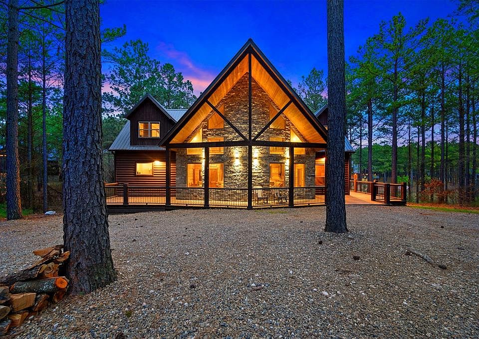 1st image of 317 Sugar Pine Loop